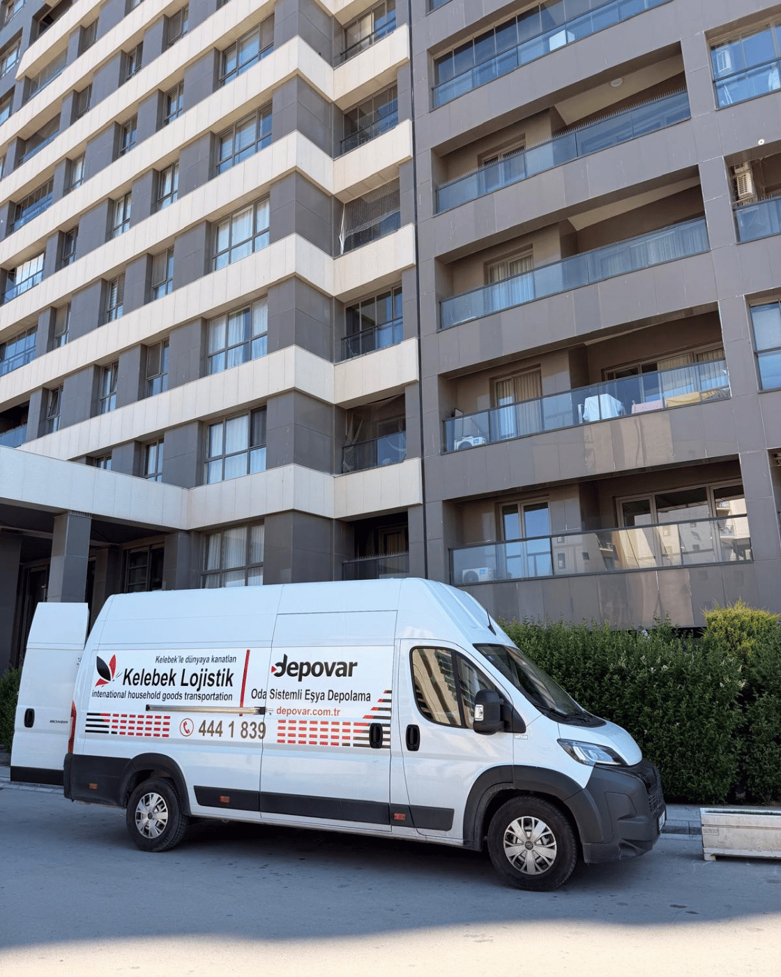 Karlıktepe ve Yakacık dar sokakları için adresten ambalajlı toplama